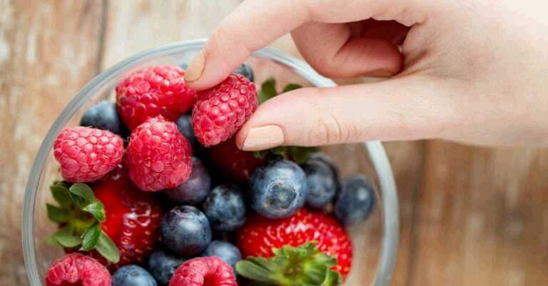 5 Easy Ways Diabetics Can Eat More Berries