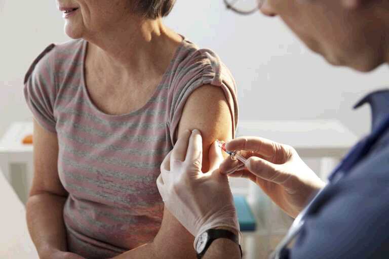 Why Diabetics Should Get Yearly Flu Vaccines