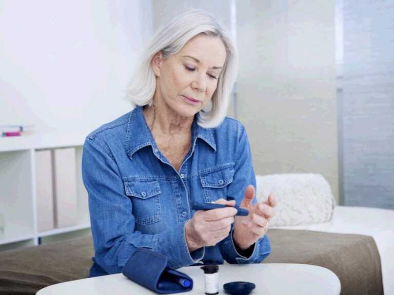 3 Tips to Manage Diabetes at an Advanced Age